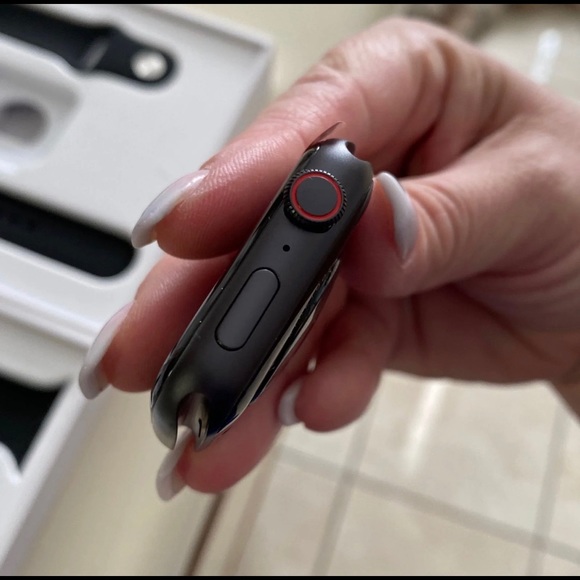 Smartwatch - Picture 2 of 4